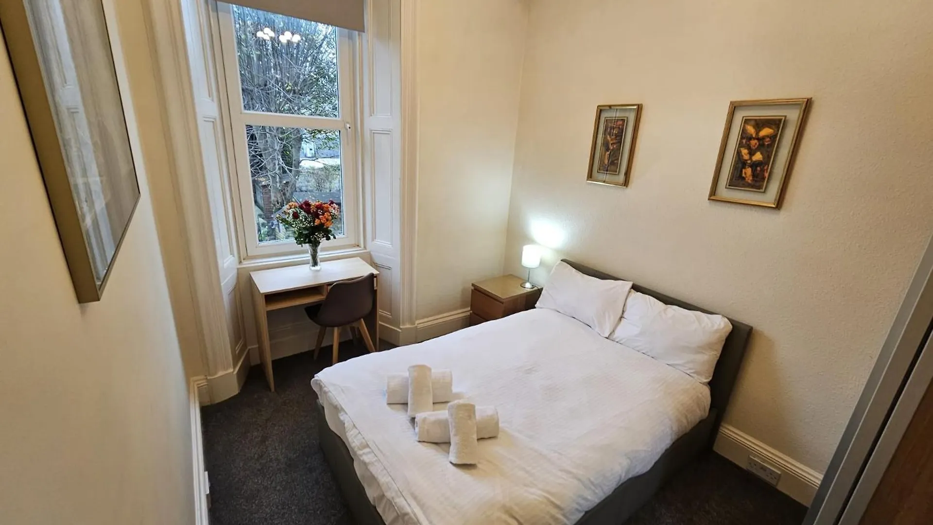 Lovely Apt Sleeps 8 Close To Ctr Εδιμβούργο Διαμέρισμα